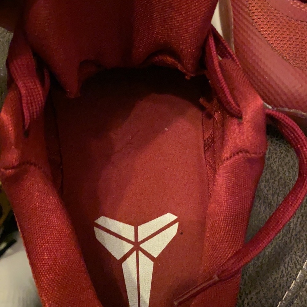 size 10 Kobe Elite Basketball shoes 👟‼️